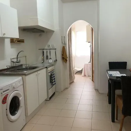 Апартаменты Goldenal Penha De Franca 1 Лиссабон